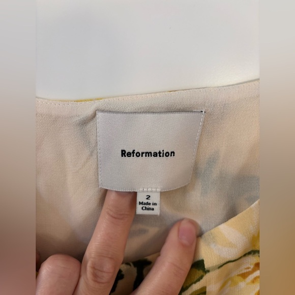 Reformation Annelise floral flare minidress in honeyglow yellow print - Picture 8 of 9